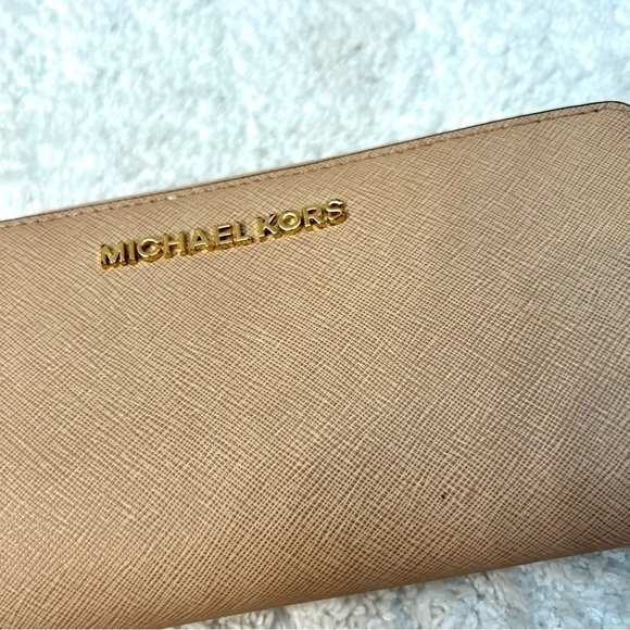NWOT Michael Kors Purse Jet Set Travel Za Continental Dark Khaki wallets - Picture 2 of 8